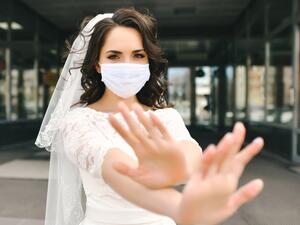 يمكنكِ أن تقومي بحفل صغير يقتصر فقط على العائلة في البيت