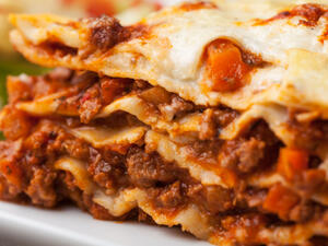 اللازانيا باللحم المفروم