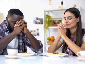 لا يمانع ابن برج السرطان منح من أخطأ في حقه فرصة أخرى