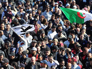 من الاحتجاجات في الجزائر