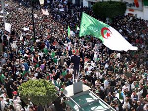 عدد من سحبوا استمارات الترشح للانتخابات الرئاسية 120 شخصية