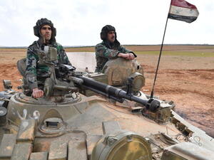 عنصران من الجيش السوري