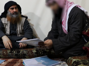 زعيم "داعش" أبو بكر البغدادي خلال ظهوره في الفيديو الأخير