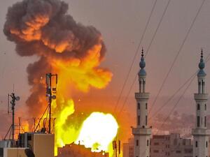 السماح بدخول الأموال التي تبرعت بها دولة قطر، لصالح إغاثة سكان قطاع غزة 