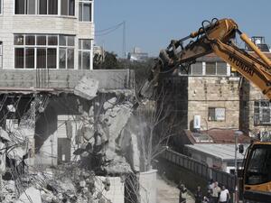 تحذير من هدم السلطات الإسرائيلية 10 بنايات سكنية في حي وادي الحمص بجنوب شرق القدس.