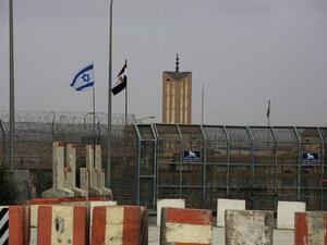 تسببت القذيفتان بأضرار مادية في كنيس ومركبة بمستوطنة “بيني نتساريم”