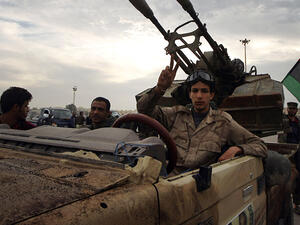 لم يصدق بعض المسؤولين حتى النهاية أن حفتر أقدم في الواقع على بدء الهجوم