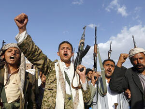 مقاتلون من جماعة انصار الله اليمنية