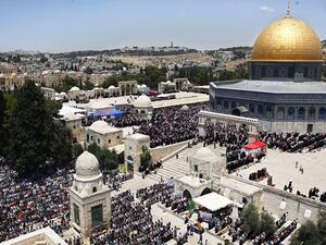 ساحات المسجد الأقصى