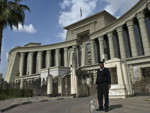 ويواجه المتهمون اتهامات بالتخطيط لتنفيذ عمليات إرهابية 