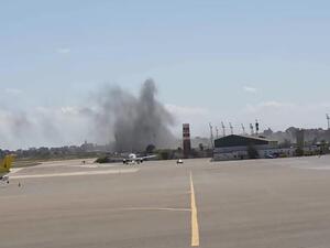 قصف على مطار معيتيقة في طرابلس/ أرشيفية