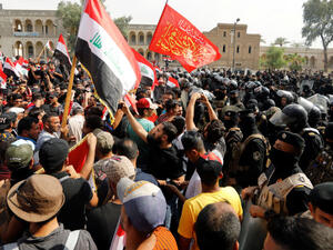 متظاهرون في العراق