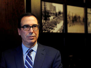 وزير الخزانة الأمريكي ستيفن منوشين