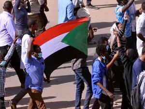 الخطباء ناشدوا المواطنين تنظيم مظاهرة مليونية الاثنين المقبل "دفاعا عن الشريعة"