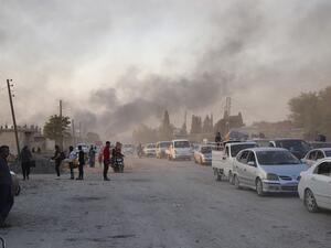 أكثر من 130 ألف شخص نزحوا عن مناطق ريفية في محيط مدينتي تل أبيض ورأس العين