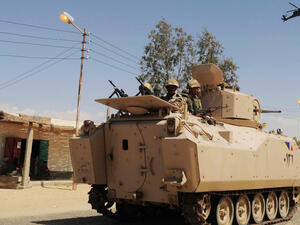 آلية عسكرية للجيش المصري في سيناء