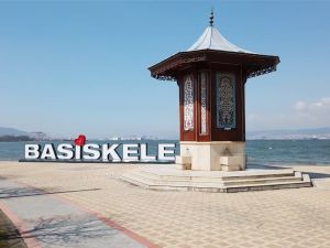 كورنيش ساهيل شيشماسي ازميت