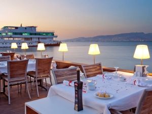 مطعم بحر ازمير