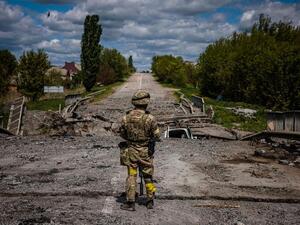 At Least 260 Ukrainian Soldiers Evacuated From Azovstal Steel Plant