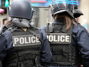 French Police Kill Knife-Wielding Man at Train Station