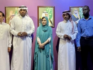 Pakistani Woman is First Artist to Hold Solo Show in Madinah