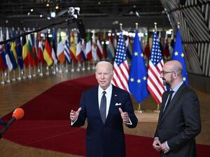 US to Provide $1 Billion in Aid, Accept Ukraine Refugees
