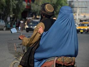 Afghan Women Defiant but Feel 'Imprisoned' by Order to Cover Faces (AFP)