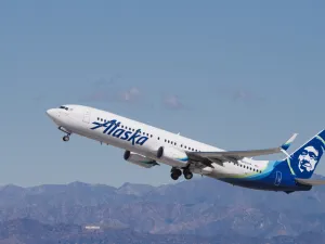 Boeing, Alaska Airlines Partner to Enhance Safety, Sustainability of Air Travel