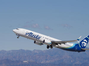 Boeing, Alaska Airlines Partner to Enhance Safety, Sustainability of Air Travel