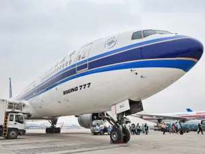 Boeing Tests Ultraviolet Disinfection for Plane Cabins