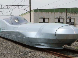The model's futuristic design features 10 cars and a long pointed nose.