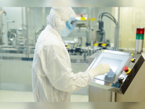 UAE: Julphar Shares Fall 4.6 Percent 