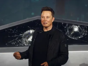 Musk to Dethrone Bezos As World's Richest Man