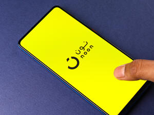 noon Wishes Shah Rukh Khan Happy Birthday on the Burj Khalifa