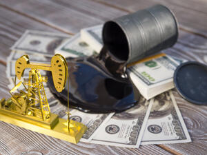 Oil Prices Extend Steep Decline Amid Rising Concerns Over Global Demand