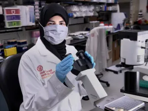 WCM-Q Researcher Wins Prestigious L’Oréal-UNESCO Award