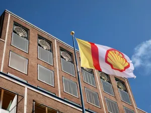 Shell to Cut Up to 10 Percent of Its Workforce