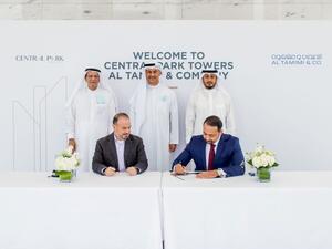 Signing ceremony between Central Park Towers, DIFC and Al Tamimi & Company in the presence of Essam Al Tamimi, Chairman and Samer Qudah, Managing Partner of Al Tamimi & Company, Arif Mubarak, Chairman, Saeed Al Qatemi, Vice Chairman and Hani Fansa, CFO of Arady Development LLC.