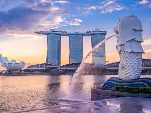 Singapore's Economy Shrinks by 5.8 Percent in 2020 Amid Virus Outbreak