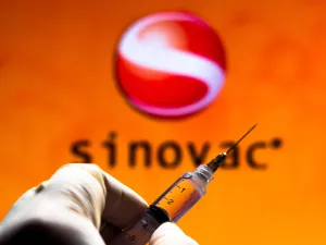 Pfizer Predicts $15 Billion from COVID Vaccine Sales in 2021