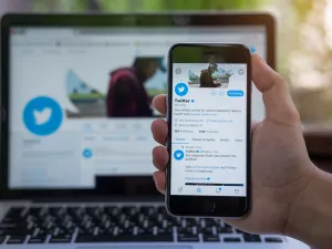 Facebook, Twitter Suspend Accounts Linked to Russian Network