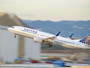 16000 Employees Face Involuntary Furlough In United Airlines