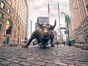 US: Stock Market Closes at Record Levels