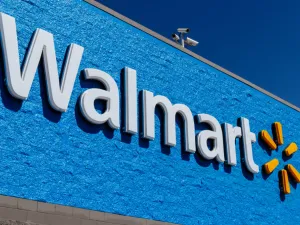 Walmart to Discontinue Keeping 'Multicutural' Beauty Products in Locked Display Cases
