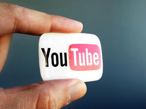 YouTube Tests New Feature that Allows Video Zoom In