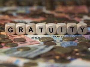 Gratuity in UAE: How to Calculate It in 2022