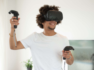 إريكسون تطلق اتصالات حساسة للوقت لتوفير تجارب تقنية الجيل الخامس في الوقت الفعلي