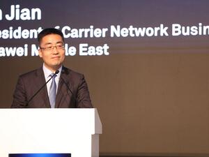 آنجيان، رئيس مجموعة أعمال هواوي كارير لشبكات الاتصالات في المنطقة.
