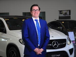 سكوت شيرز مدير عام قسم سيارات الركاب