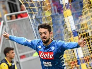 يونس يحتفل بهدفه